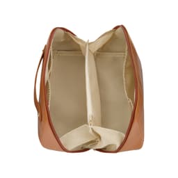 The Polished Traveller - image 4