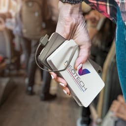 Jarvis 10k Wireless Charging Power Bank - image 4