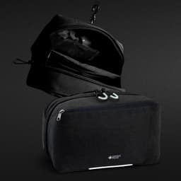 Swiss Peak Toiletry Bag - image 2