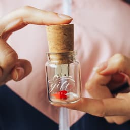 Bottle Flash Drive 8GB - image 3