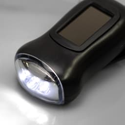 Dynamo Solar Torch - image 4