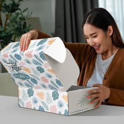 Die Cut Box with Locking Lid - 502x295x150mm - image 3